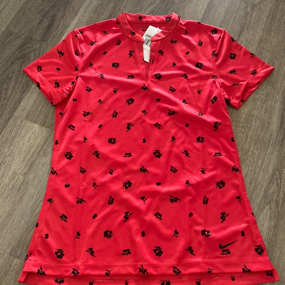 Brand new Nike top